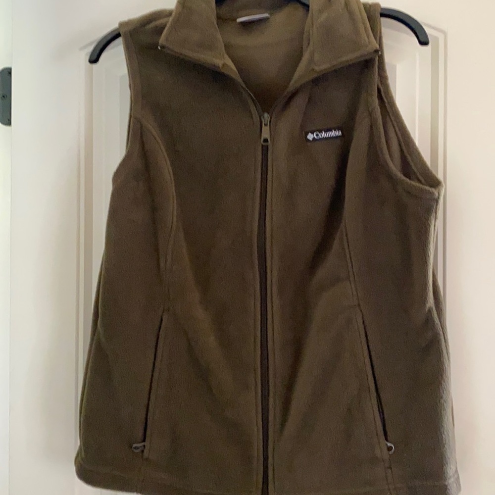 Columbia Large Olive Vest